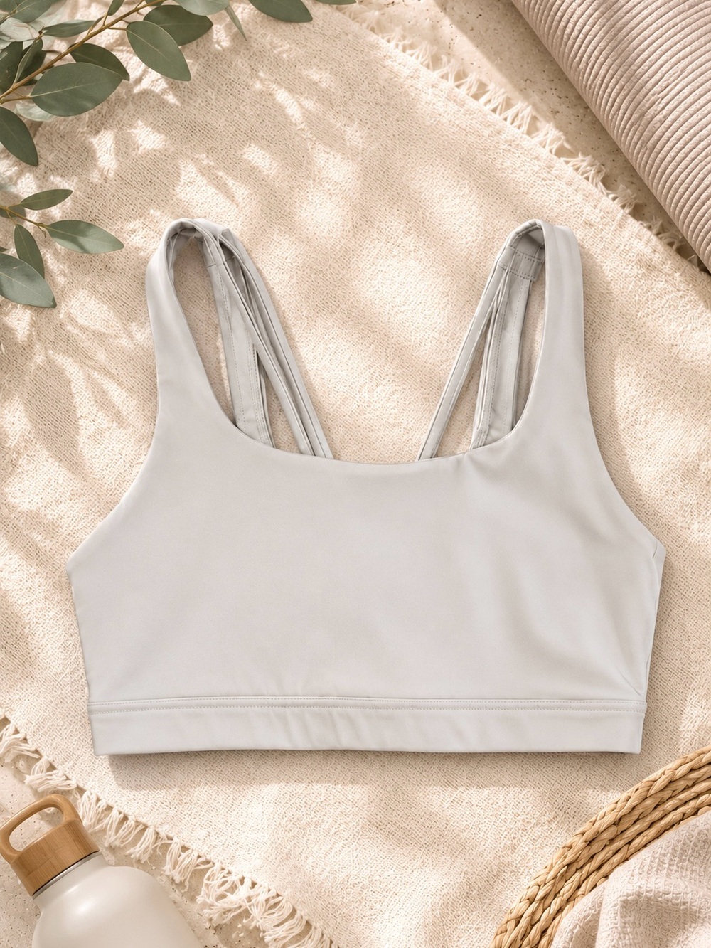 ✨ Athleta White Strappy Sports Bra Medium Support Size M ✨
